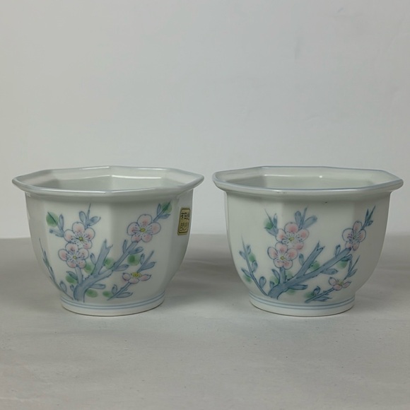 (2) Arita Ware Color of the Seasons Bowls White Blue Pink Flowers Japan pottery - Picture 1 of 10